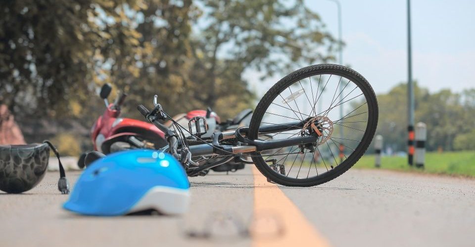 Abbiegeunfälle reduzieren: Mehr Sicherheit für Radfahrende dringend nötig