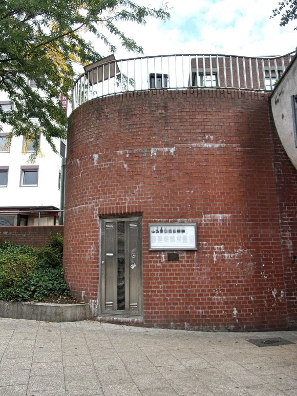 Mehr Sichtbarkeit für das Mahnmal gegen den Faschismus